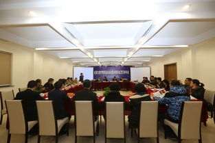 全國(guó)口腔標(biāo)委會(huì)在隆力奇召開(kāi)會(huì)議 并參觀隆力奇智能化新工廠